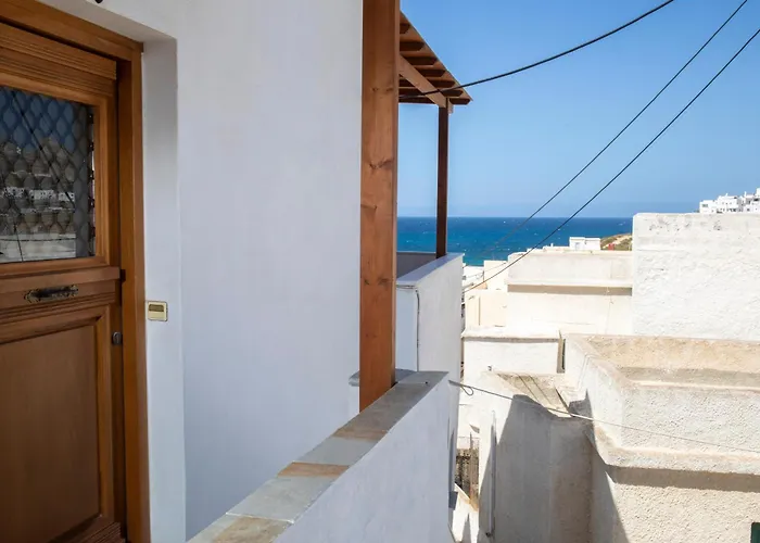 Cycladic Sea View Mansion Near The Castle