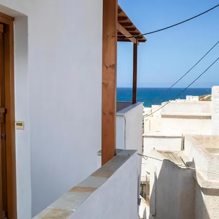 Cycladic Sea View Mansion Near The Castle
